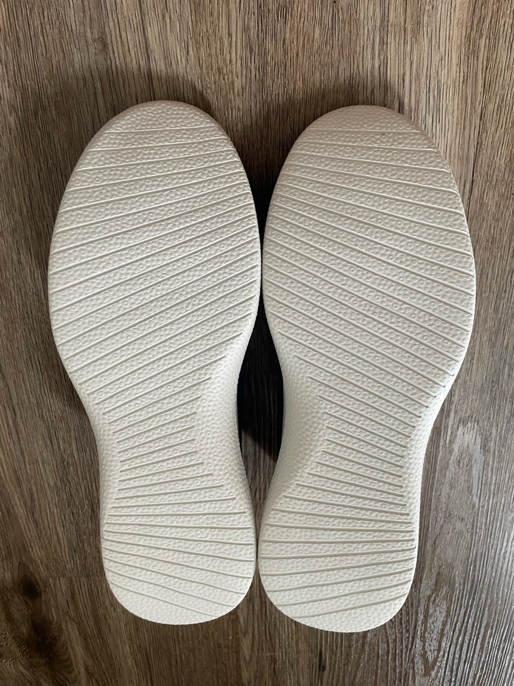 Women’s Navy Knit Casual Sneakers - Picture 3 of 4